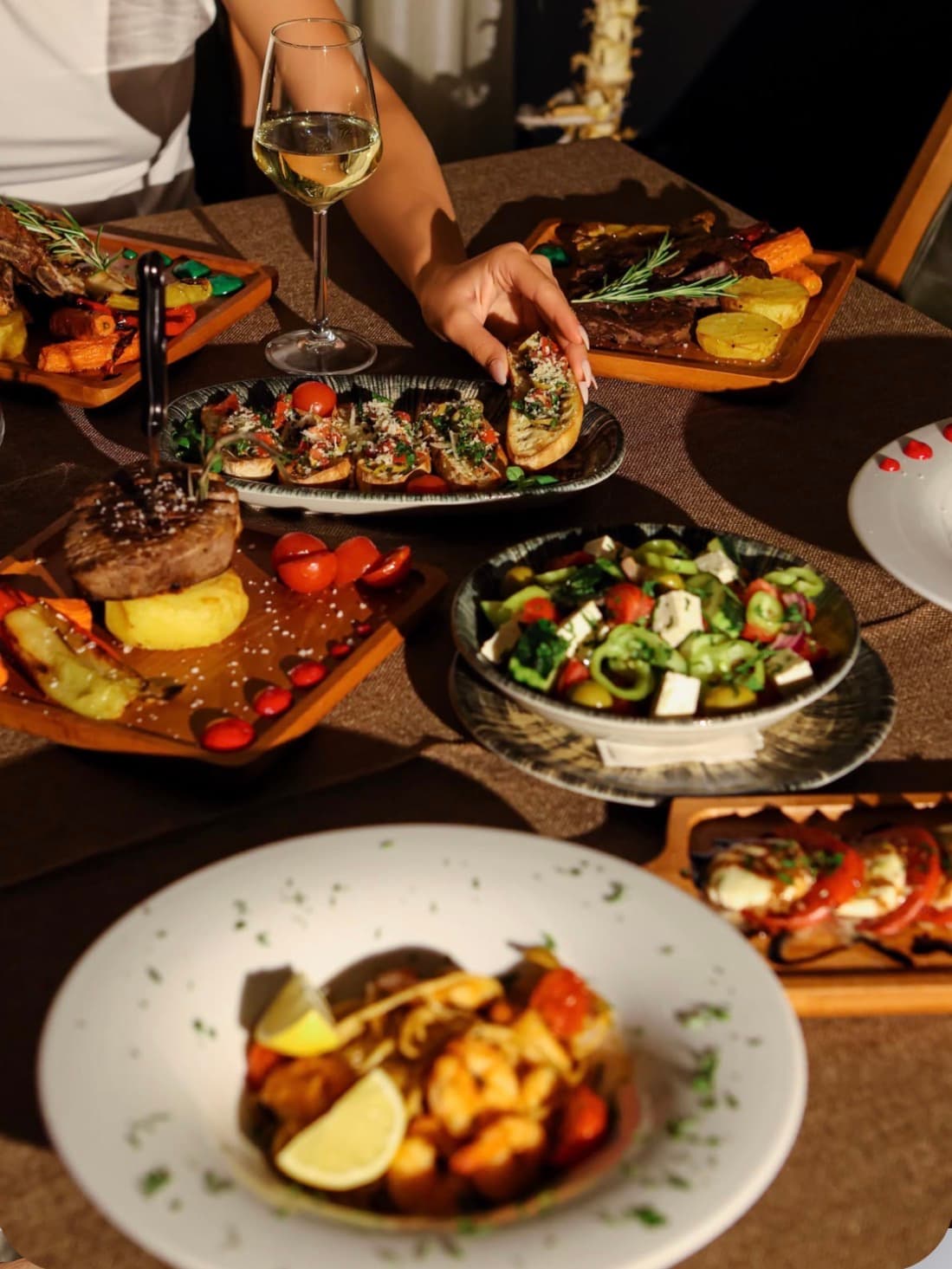 Distinctive flavours, served with style