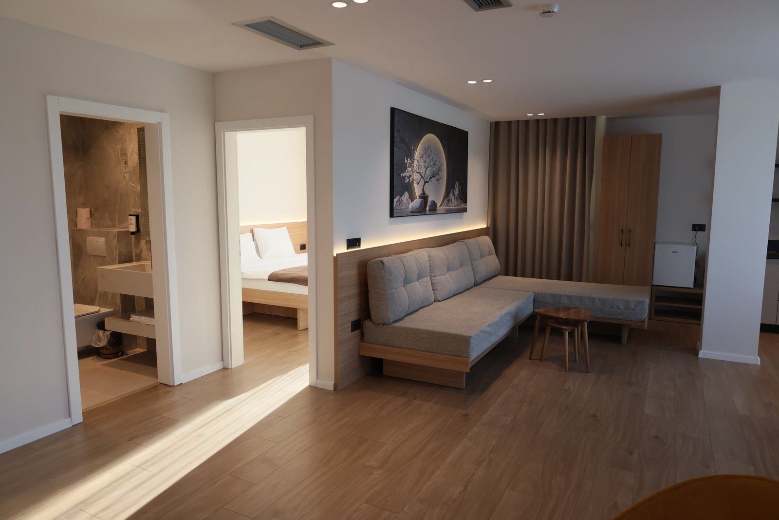 One Bedroom Apartment