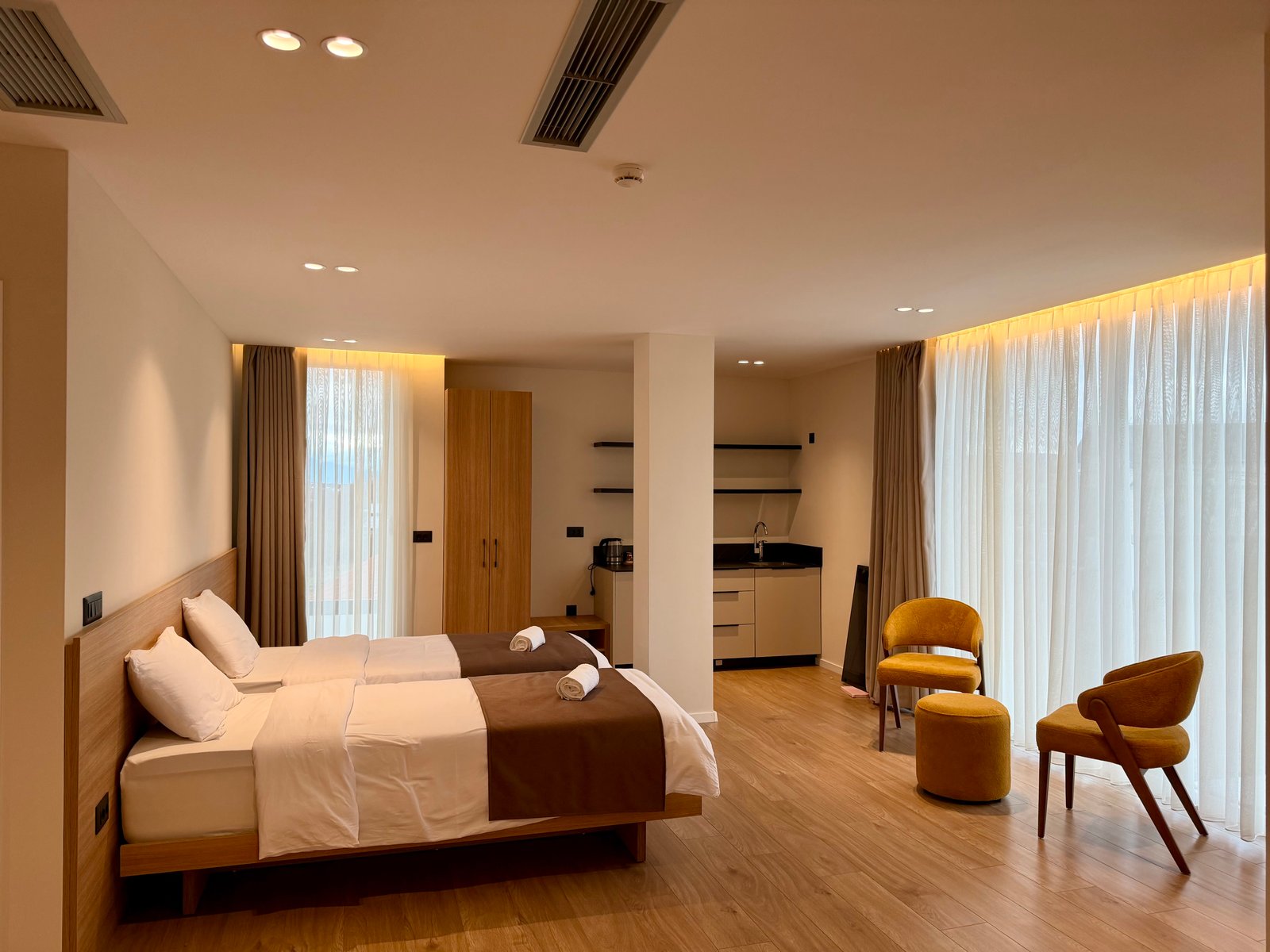 One Bedroom Apartment